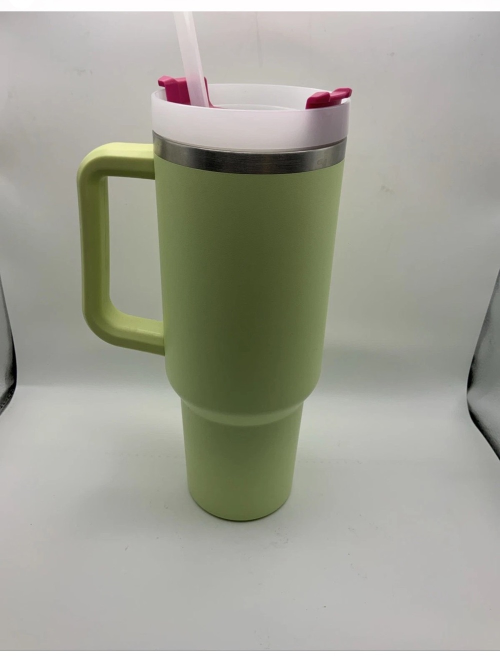 Stanley 40oz Quencher H2.0 Tumbler – Green & Pink Limited Edition Citron - Picture 2 of 5
